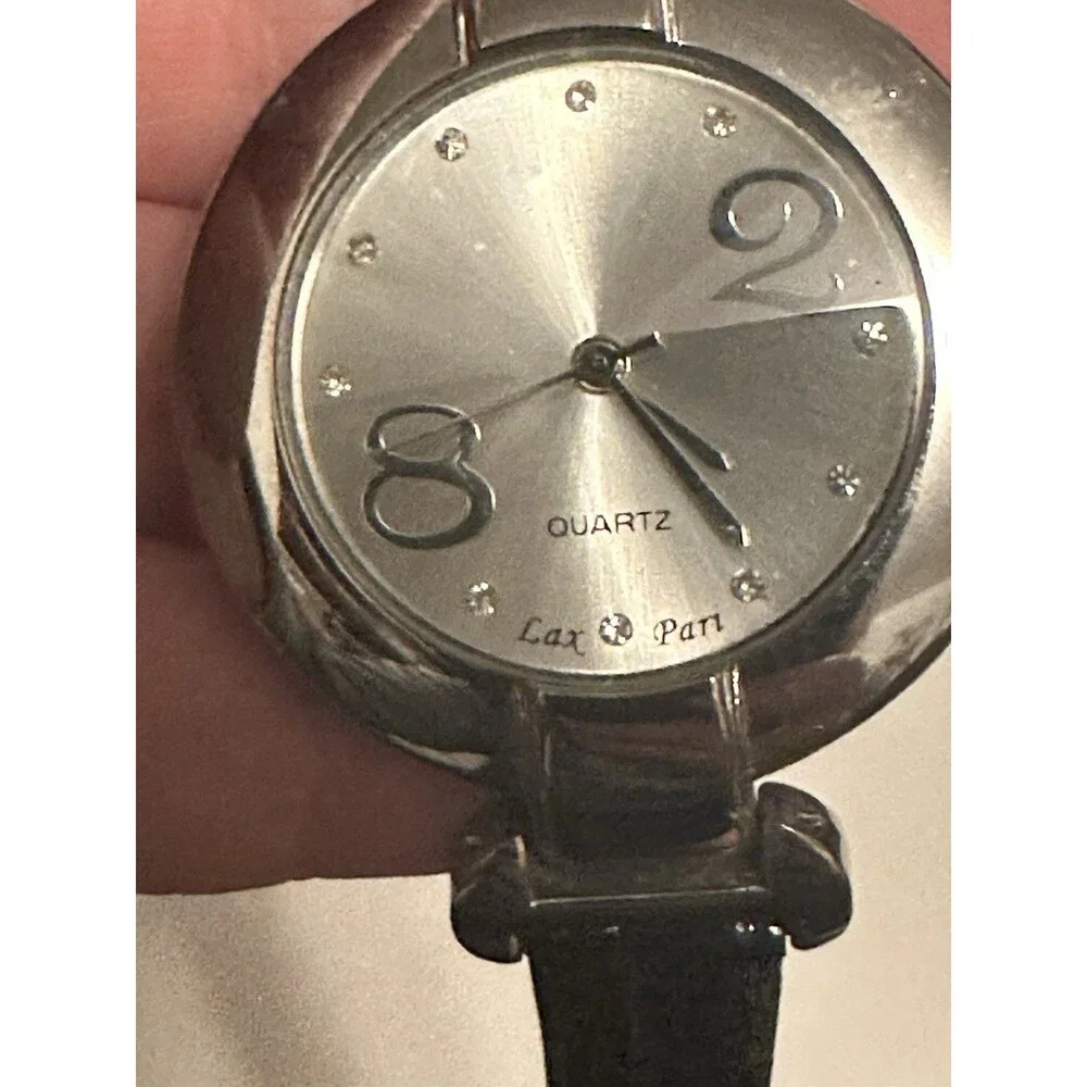 Vintage Unique Women’s Lax Pari Wrist Watch